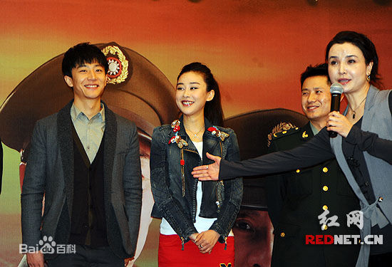 嘉娜·沙哈提嘉娜沙哈提  导演生活照相册