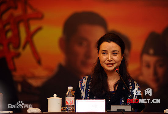 嘉娜·沙哈提嘉娜沙哈提  导演生活照相册