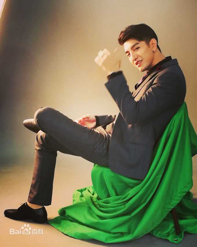 最新金瀚(Kim)性感图片