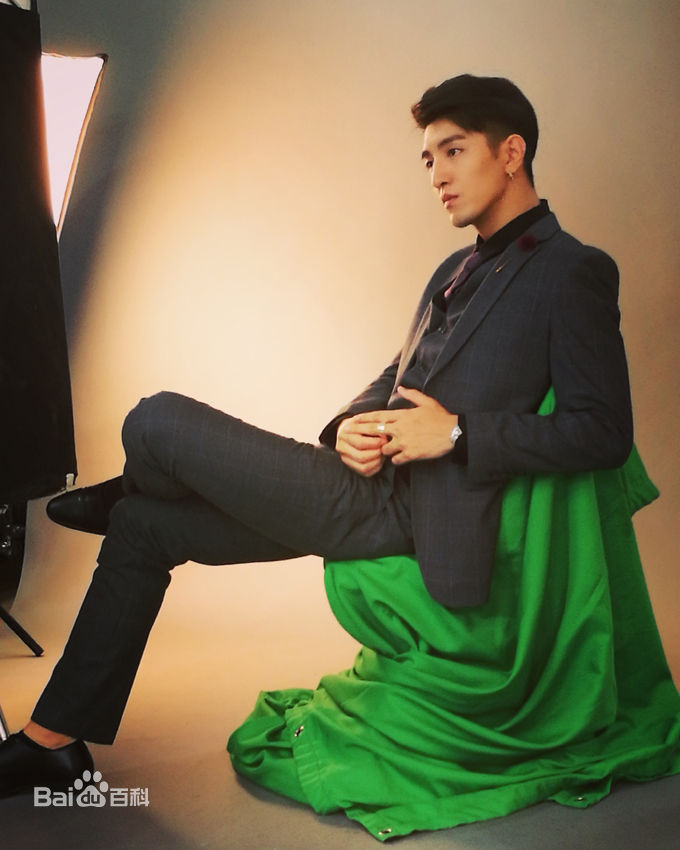 最新金瀚(Kim)性感图片