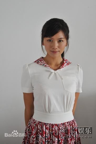 曹曦文2010年《大丽家的往事》剧照