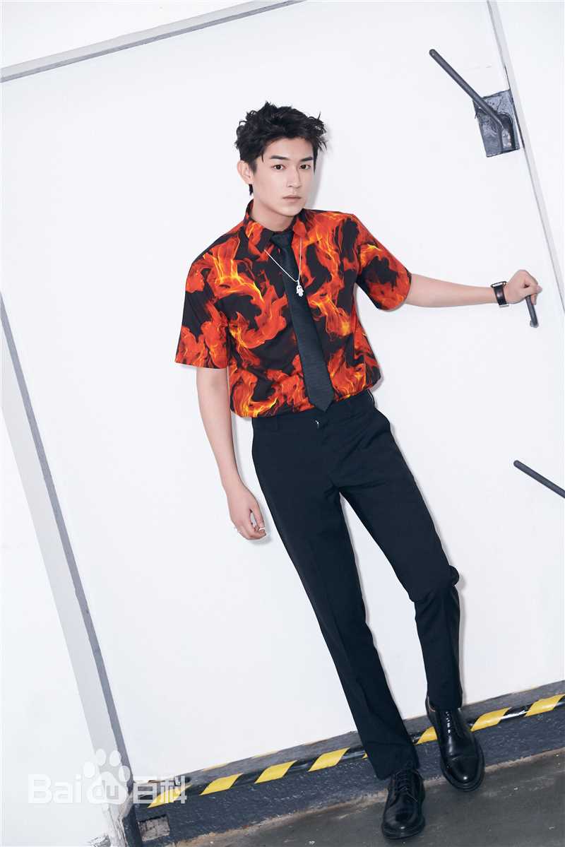 杨旭文(William)活动照前后照片