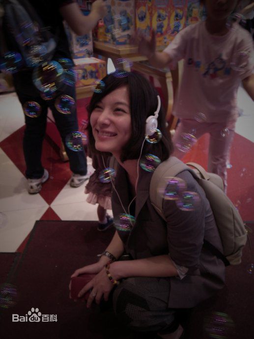 最新徐麒雯(Amber)壁纸