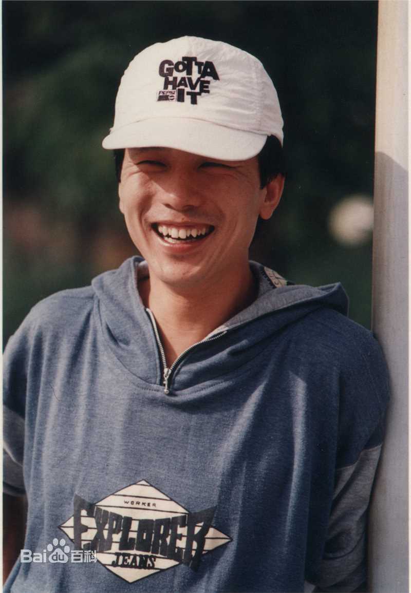 刘冠军名人物造型前后照片