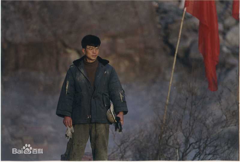 刘冠军名人物造型前后照片