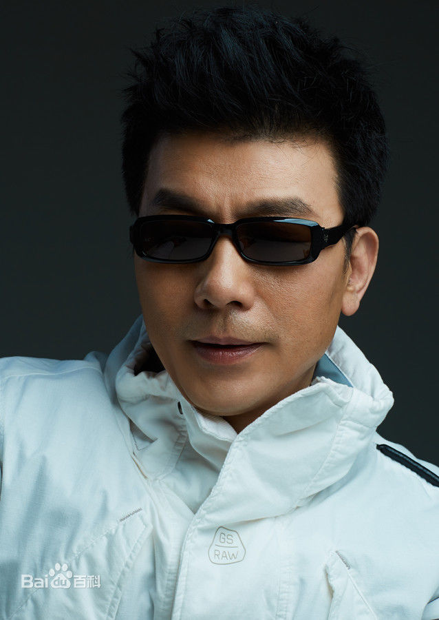 刘冠军新照前后照片