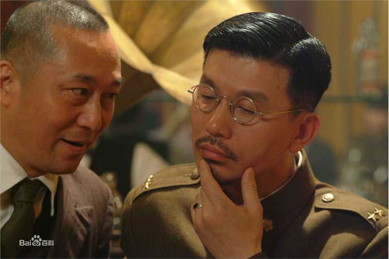 刘冠军理发师生活照