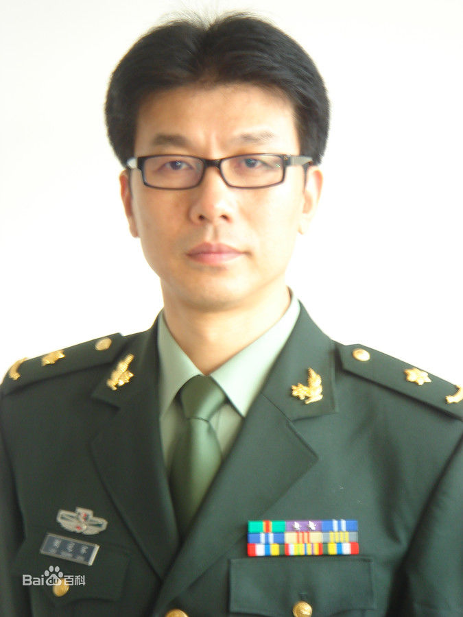 刘冠军照片素颜照相册