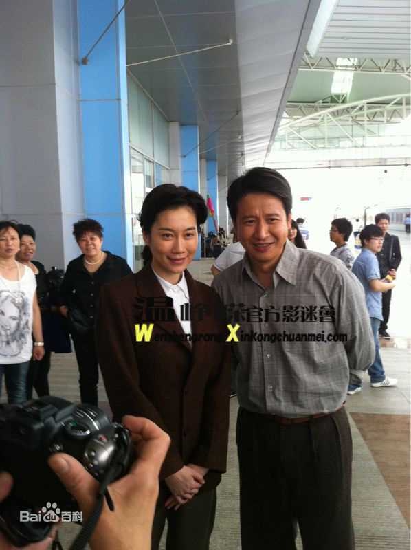 温峥嵘(WenZhengRong)在2011年《错爱3》饰演杨白中的