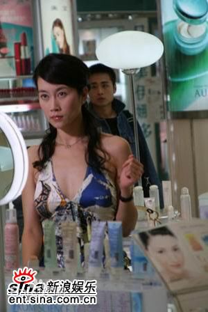 精选温峥嵘(WenZhengRong)在2007年《别和陌生人跳舞》饰演于萍萍中的图册