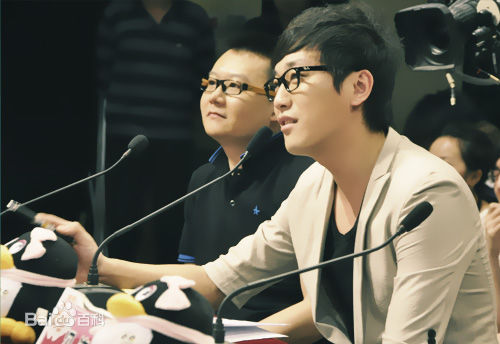 肖飞出席活动图片图集