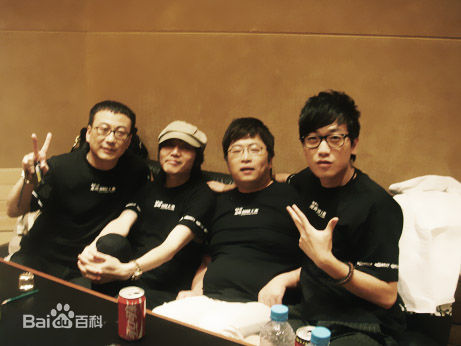 肖飞出席活动图片图集