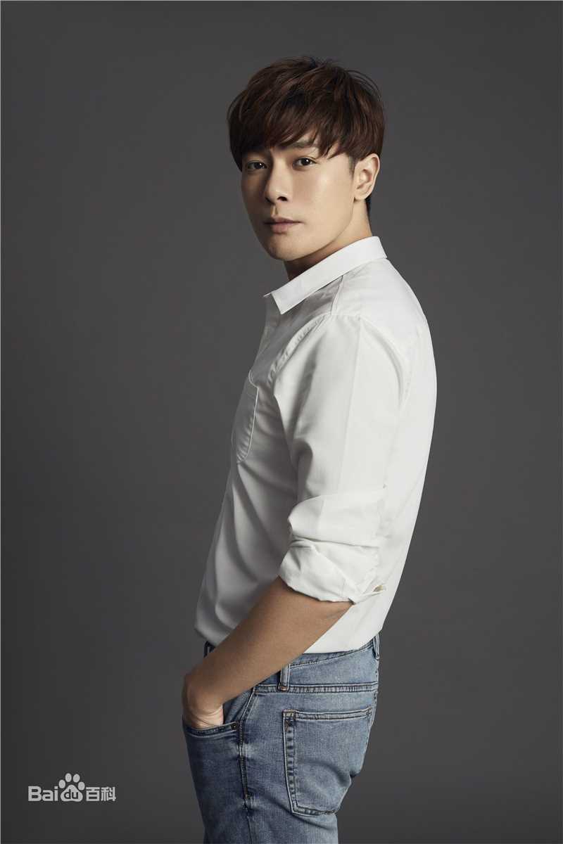 万思维 白衬衣性感图片图集