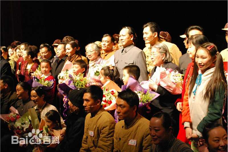 于晓光(Ethan)在话剧《毛泽东和他的长子》中的