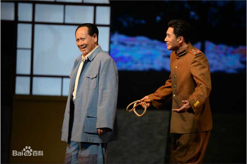 于晓光(Ethan)在话剧《毛泽东和他的长子》中的