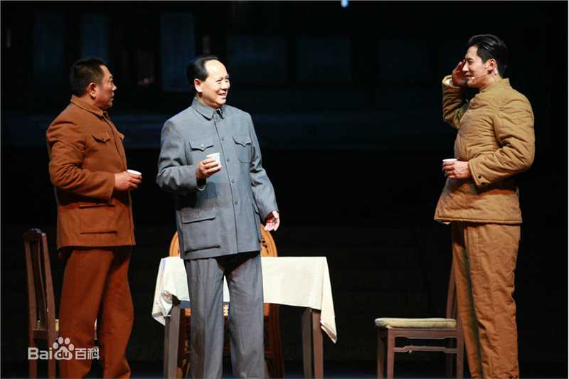 于晓光(Ethan)在话剧《毛泽东和他的长子》中的