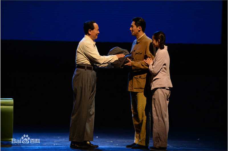 于晓光(Ethan)在话剧《毛泽东和他的长子》中的