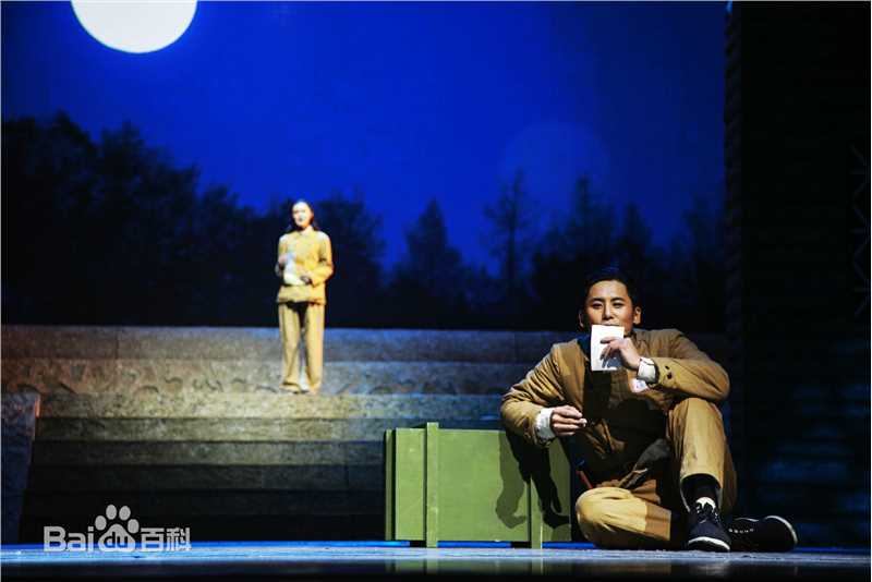 于晓光(Ethan)在话剧《毛泽东和他的长子》中的