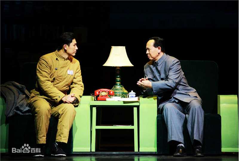 于晓光(Ethan)在话剧《毛泽东和他的长子》中的