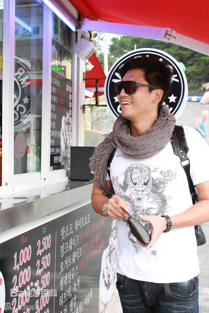 于晓光(Ethan)时尚