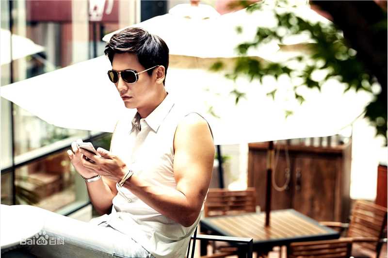 于晓光(Ethan)时尚