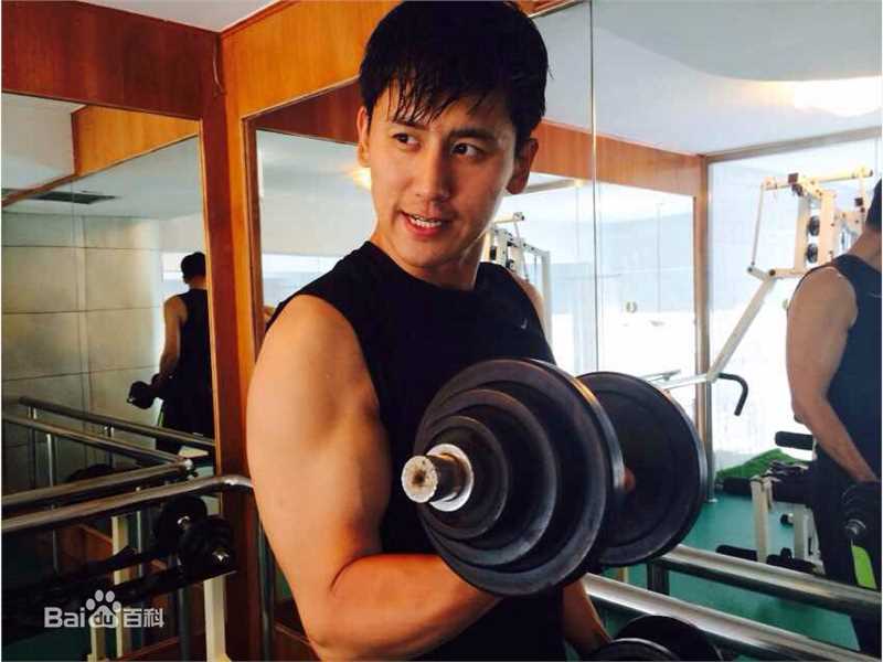 于晓光(Ethan)时尚