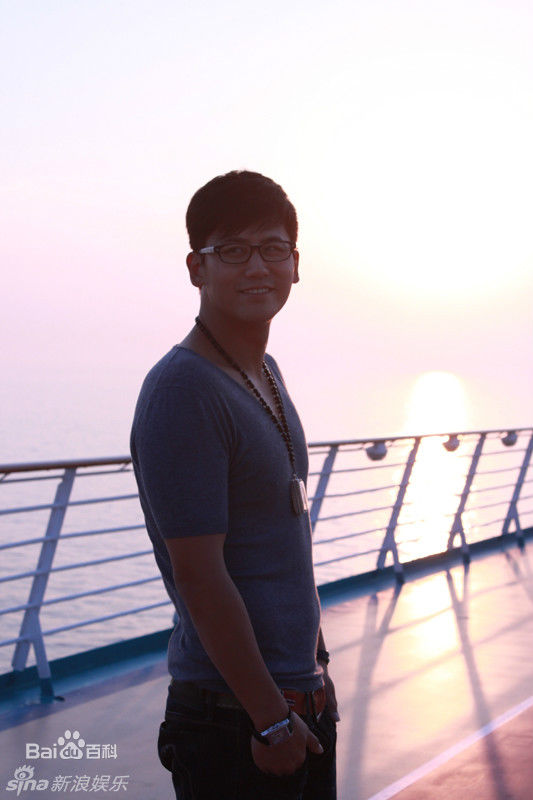 于晓光(Ethan)时尚