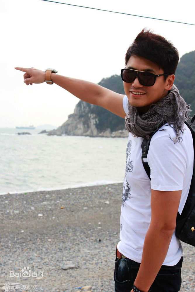 于晓光(Ethan)时尚