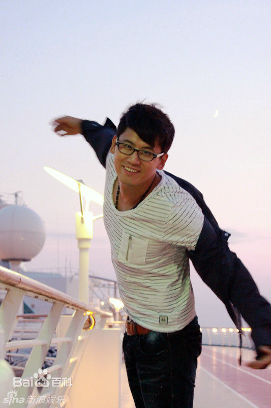 于晓光(Ethan)时尚