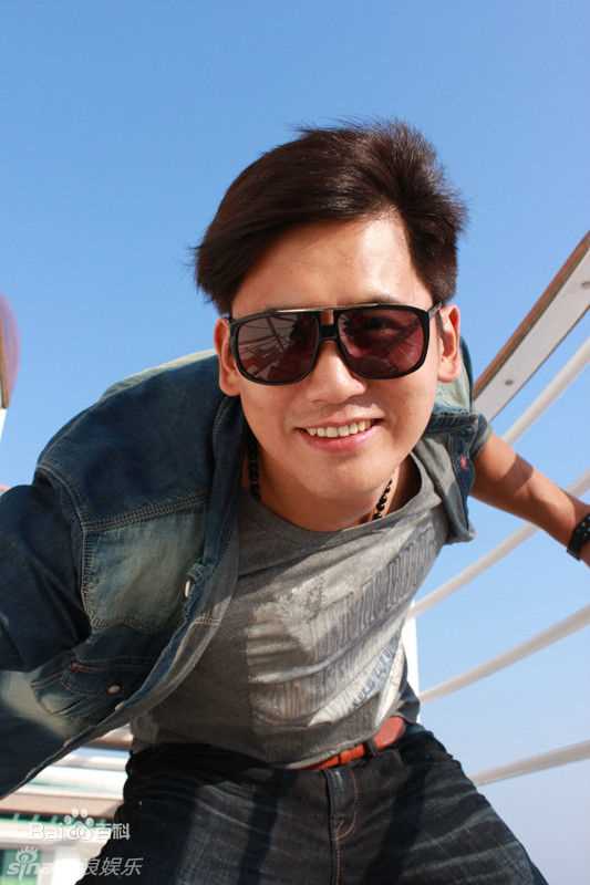 于晓光(Ethan)时尚