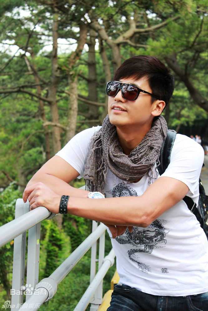 于晓光(Ethan)时尚