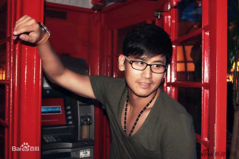 于晓光(Ethan)时尚