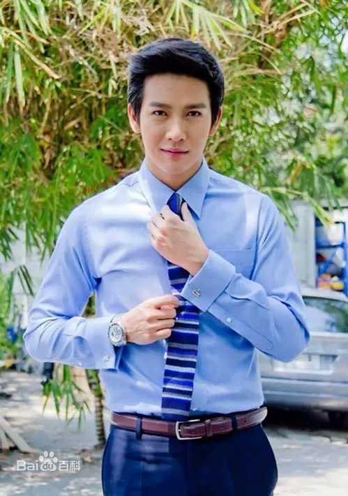 最优质普提查·克瑟辛(Puttichai Kasetsin、 )生活照