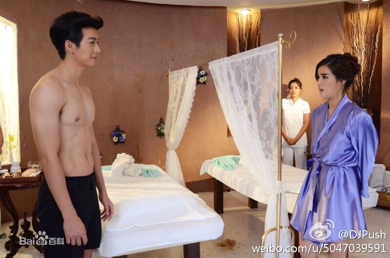 普提查·克瑟辛(Puttichai Kasetsin、 )在剧中素颜照相册