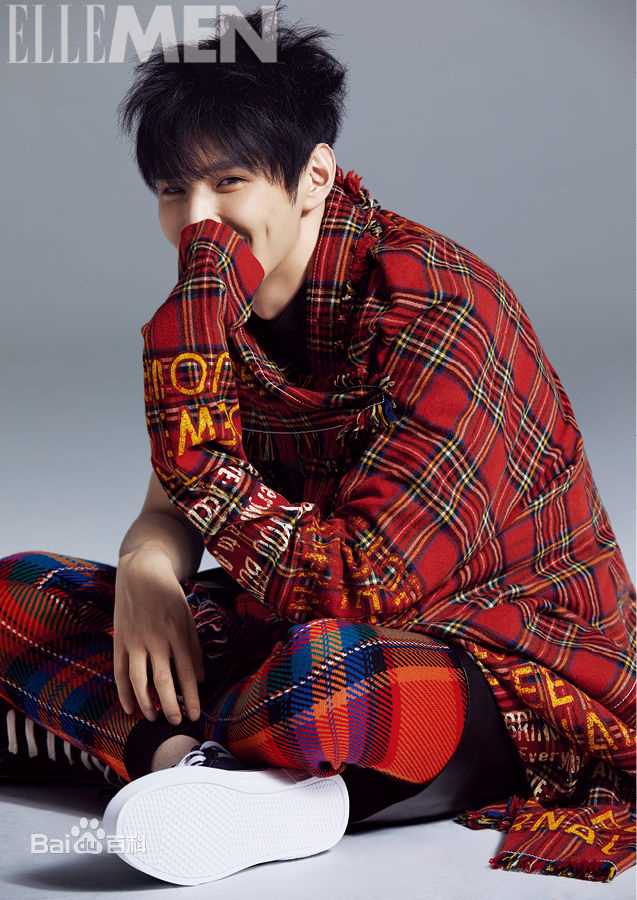 高清彦希(Saixixi)在《EllEMAN》 2017年7月号中的图集