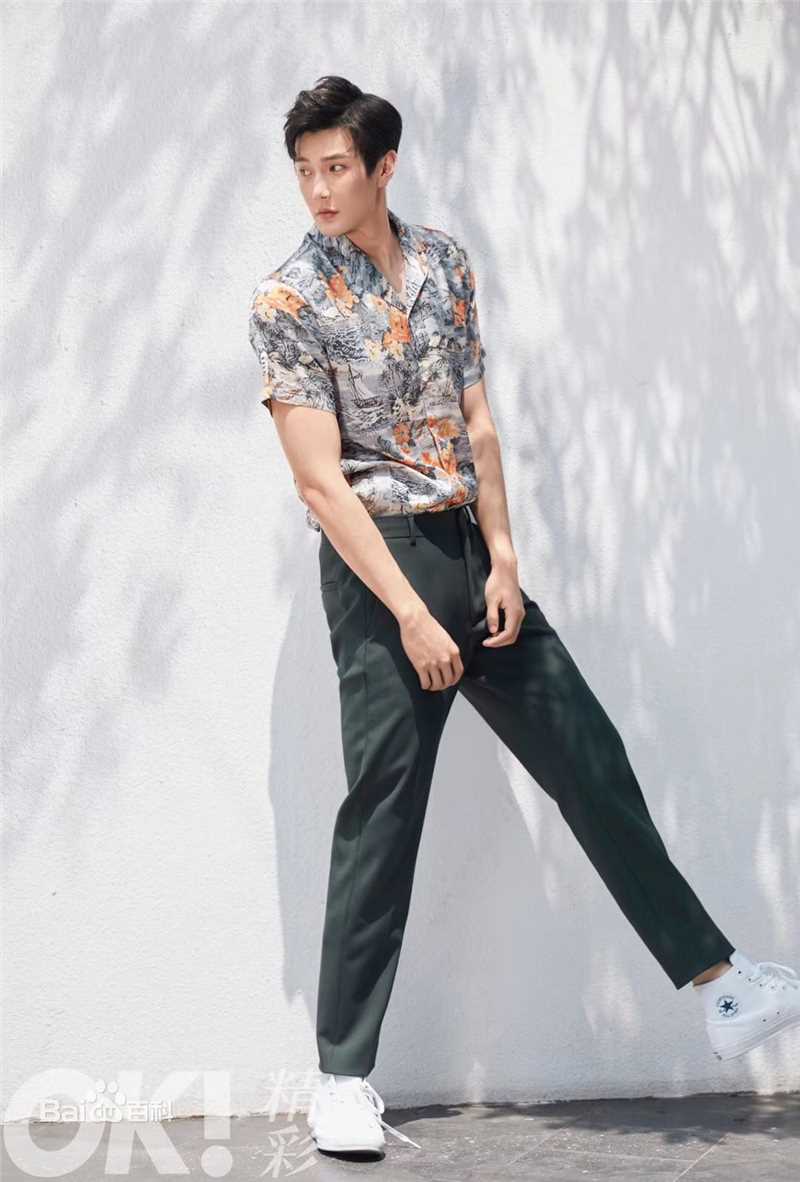 高清彦希(Saixixi)在《OK！精彩》 2018年9月1日刊中的图集