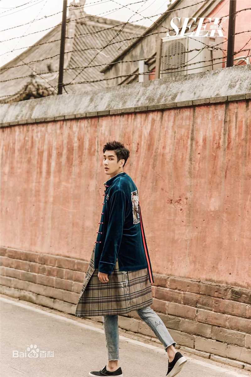 彦希(Saixixi)在《SEEK》2018年10月刊中的