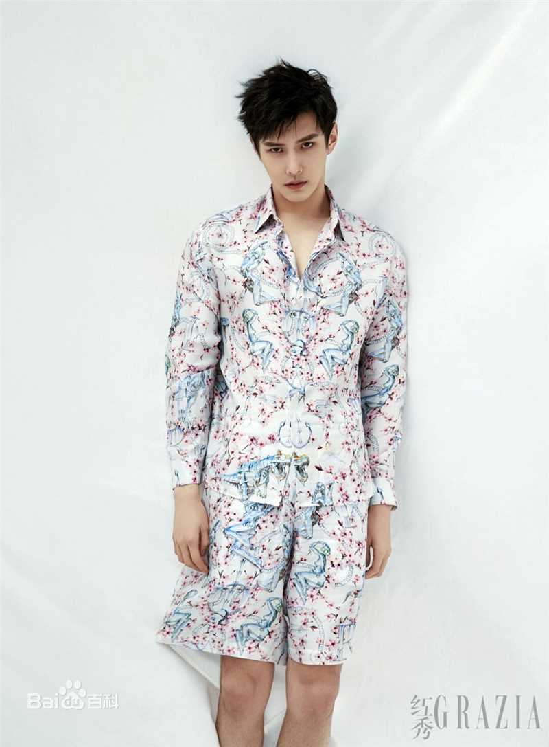 彦希(Saixixi)红秀生活照