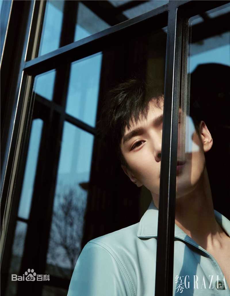 彦希(Saixixi)红秀生活照