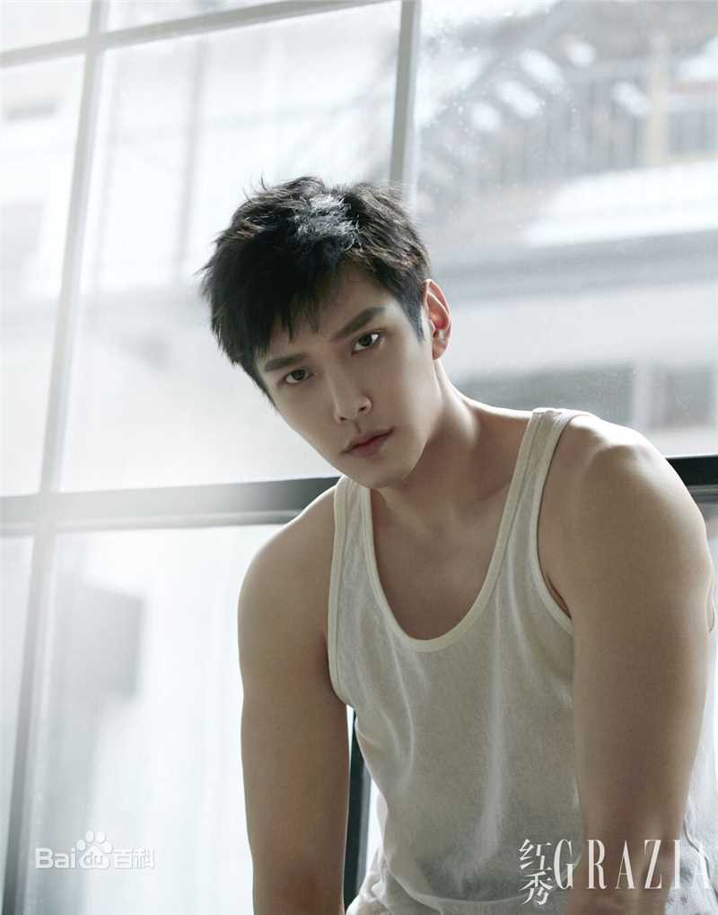 彦希(Saixixi)红秀生活照