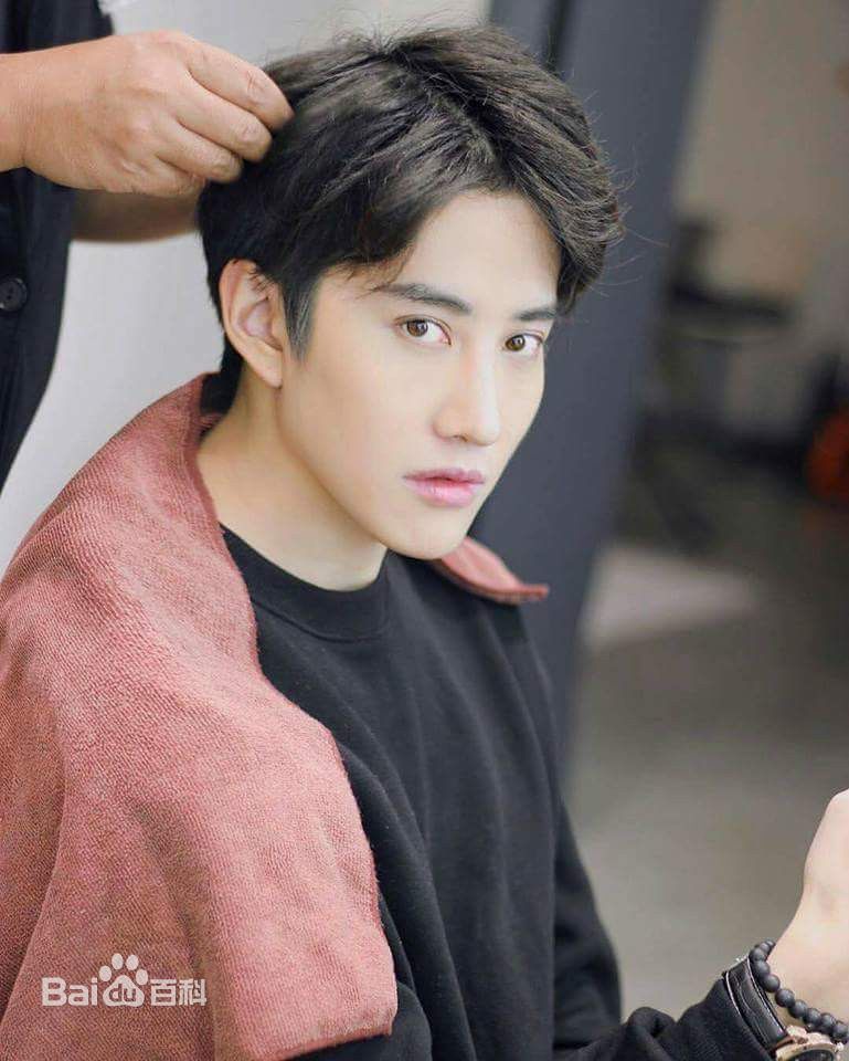 披拉·尼迪裴善官(   /Pirat Nitipaisalkul)Mike泰国活动图册前后照片