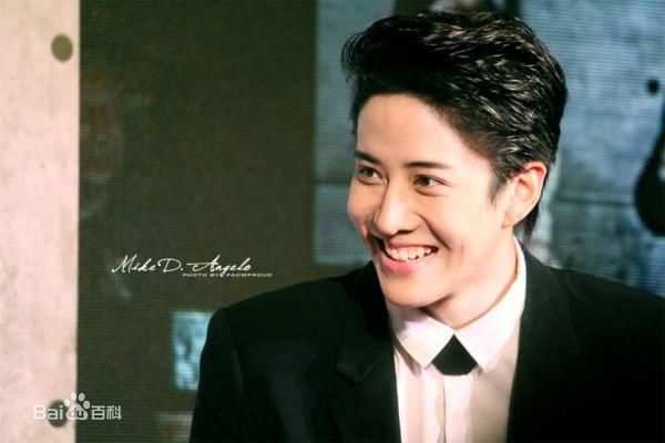 披拉·尼迪裴善官(   /Pirat Nitipaisalkul)Mike泰国活动图册前后照片