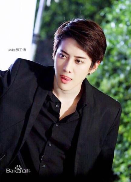 披拉·尼迪裴善官(   /Pirat Nitipaisalkul)Mike泰国活动图册前后照片