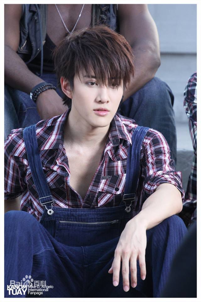 披拉·尼迪裴善官(   /Pirat Nitipaisalkul)Mike泰国活动图册前后照片