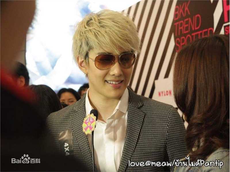 披拉·尼迪裴善官(   /Pirat Nitipaisalkul)Mike泰国活动图册前后照片