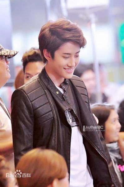 披拉·尼迪裴善官(   /Pirat Nitipaisalkul)Mike泰国活动图册前后照片