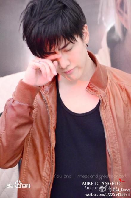 披拉·尼迪裴善官(   /Pirat Nitipaisalkul)Mike泰国活动图册前后照片