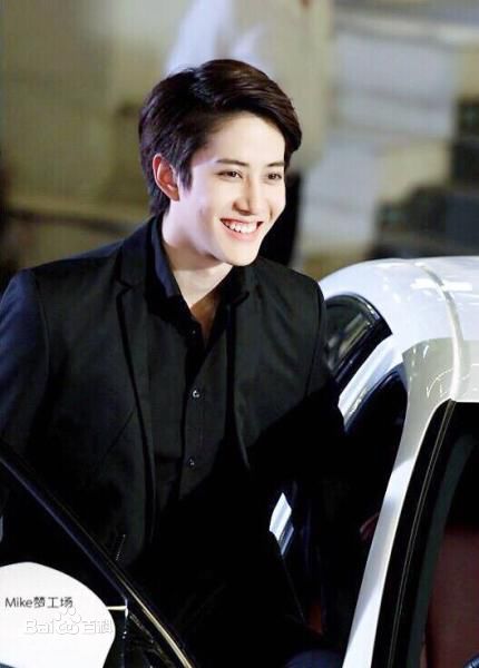 披拉·尼迪裴善官(   /Pirat Nitipaisalkul)Mike泰国活动图册前后照片