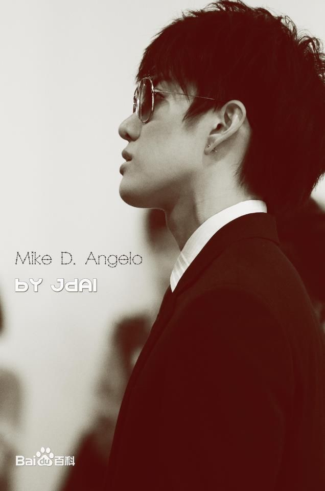 披拉·尼迪裴善官(   /Pirat Nitipaisalkul)Mike泰国活动图册前后照片