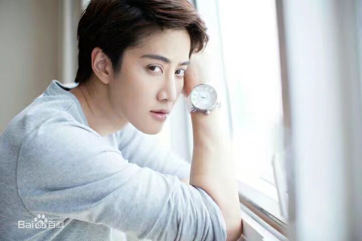 披拉·尼迪裴善官(   /Pirat Nitipaisalkul)高清Mike杂志图册图集